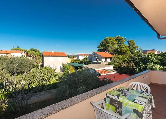 2-bedroom Krk - Near Krk Beaches & Town! 公寓 克尔克