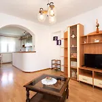 Apartmán 2-bedroom Krk - Near Krk Beaches & Town! *