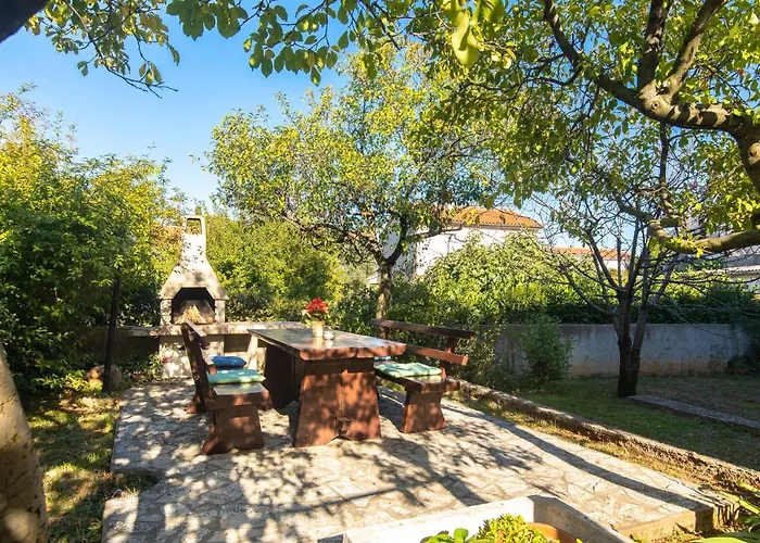 2-bedroom Krk - Near Krk Beaches & Town! Lejlighed Krk Town